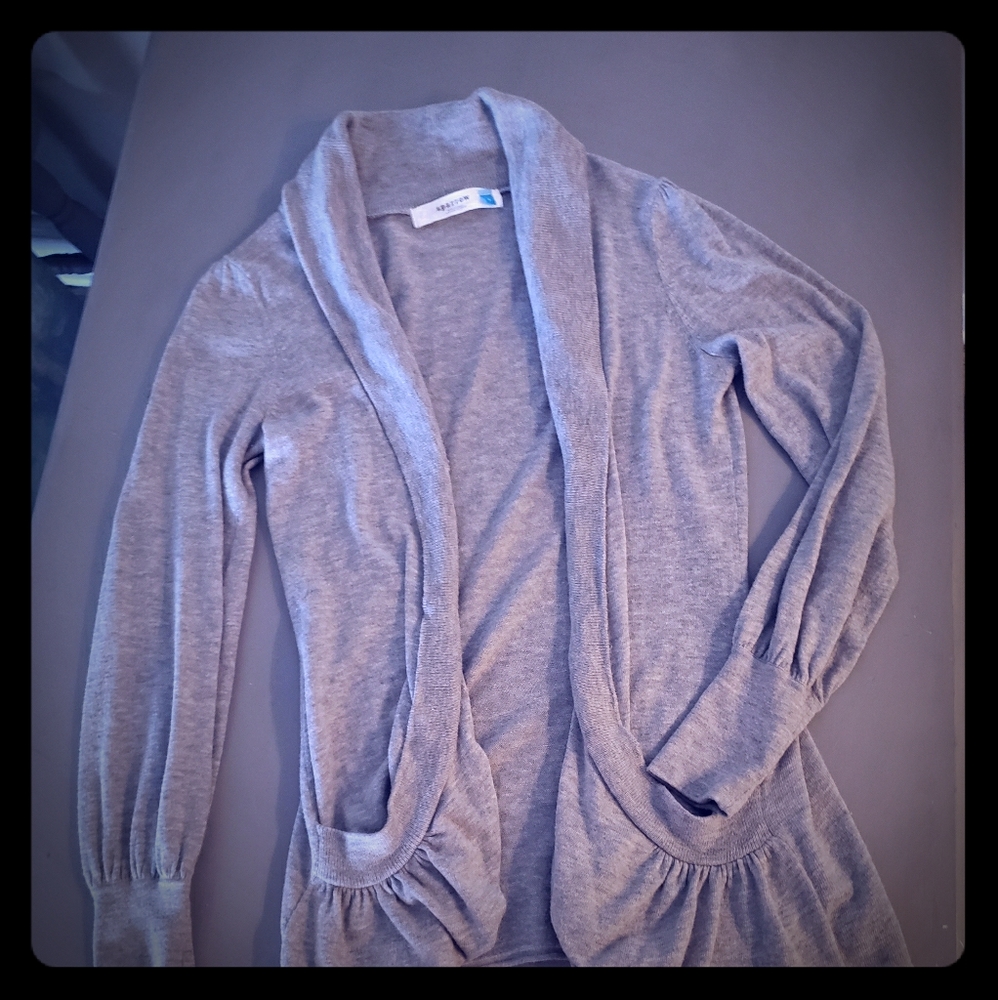 Sparrow gray sweater